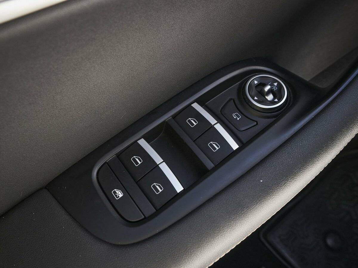 Купить Chery Tiggo 8 с пробегом. Фото: #24