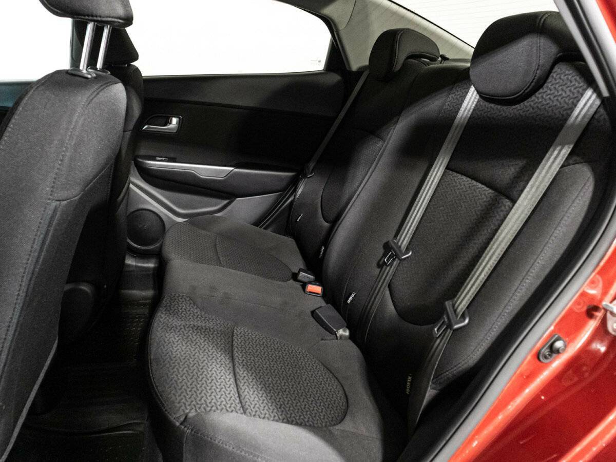 Купить Kia Rio с пробегом. Фото: #9