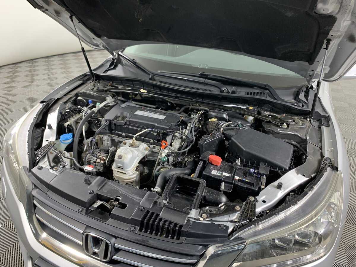 Купить Honda Accord с пробегом. Фото: #8
