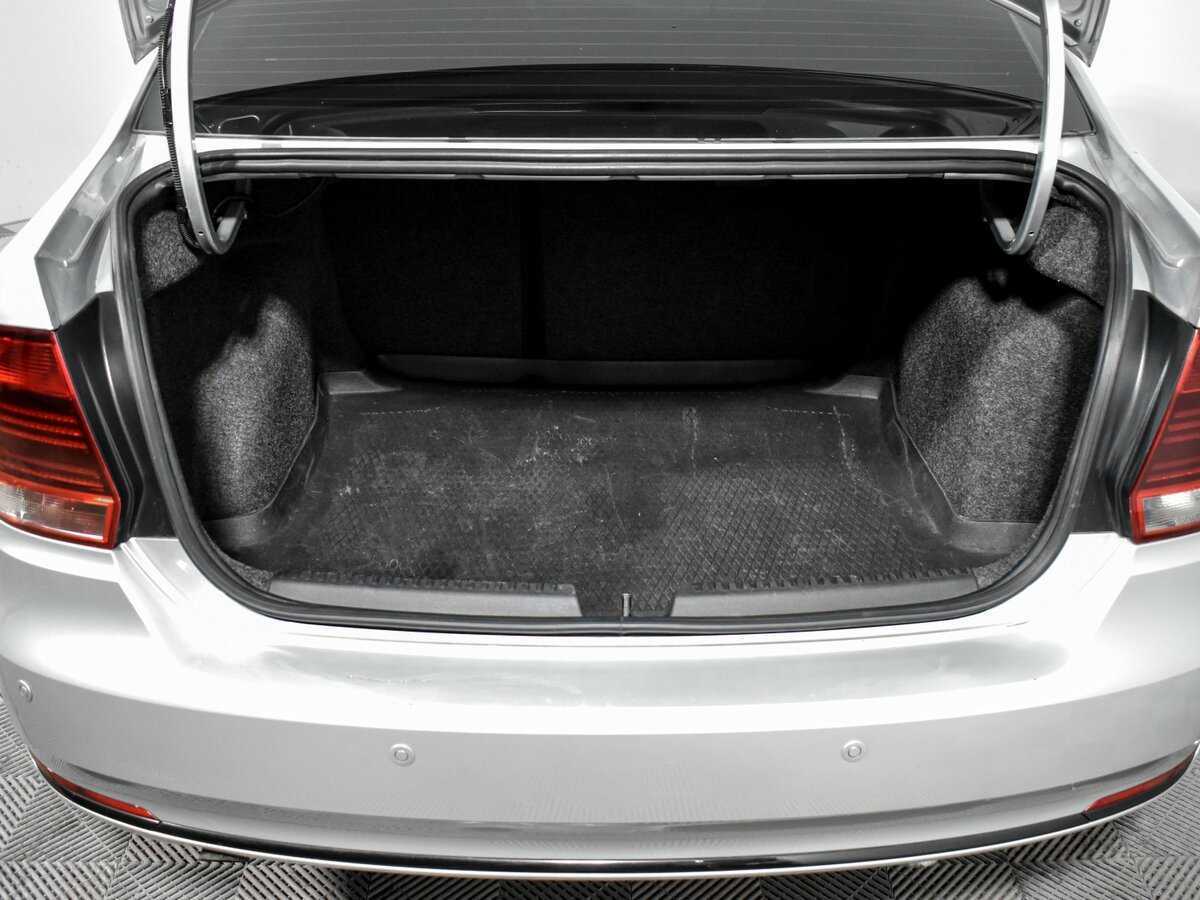 Купить Volkswagen Polo с пробегом. Фото: #18