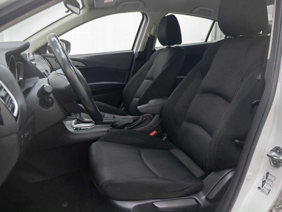 Купить Mazda 3 с пробегом. Фото: #7