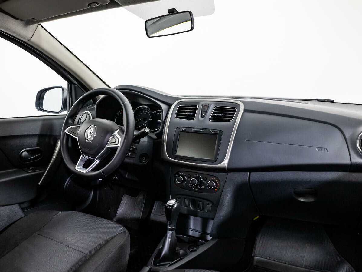 Купить Renault Logan с пробегом. Фото: #6