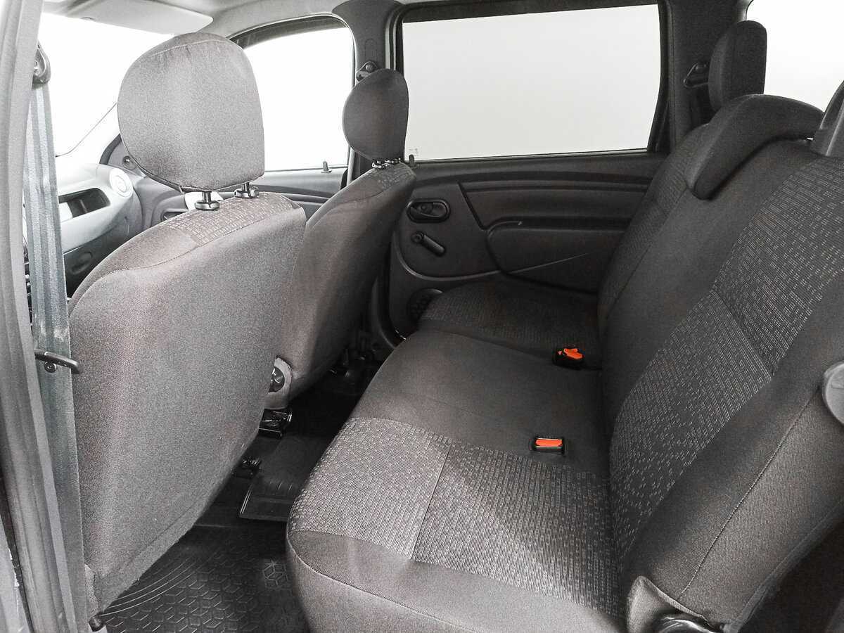 Купить Lada (ВАЗ) Largus с пробегом. Фото: #11