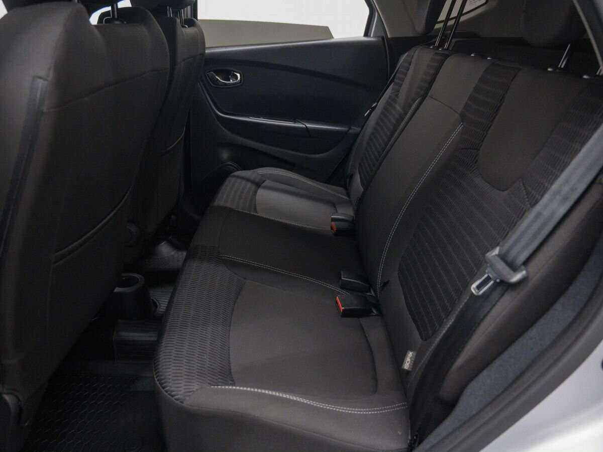 Купить Renault Kaptur с пробегом. Фото: #11