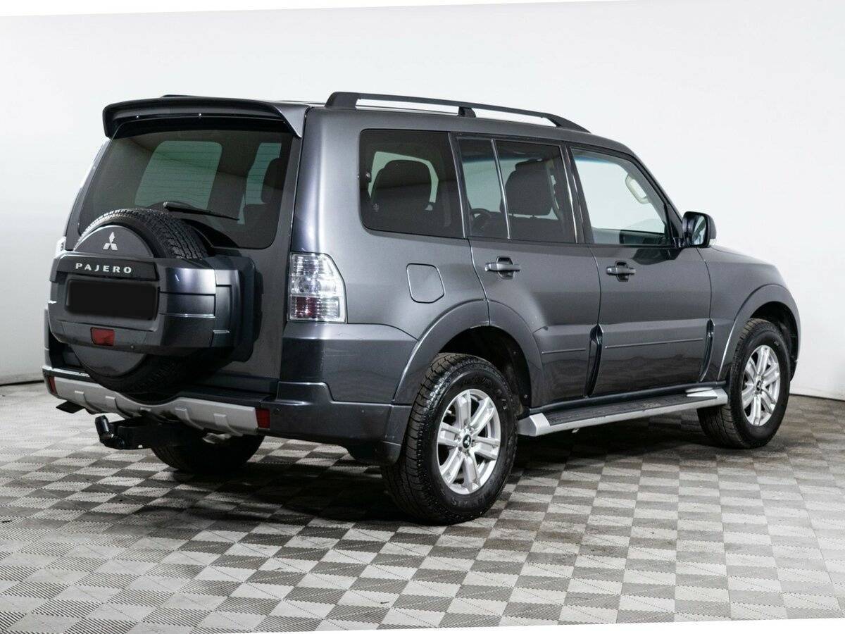 Купить Mitsubishi Pajero с пробегом. Фото: #4