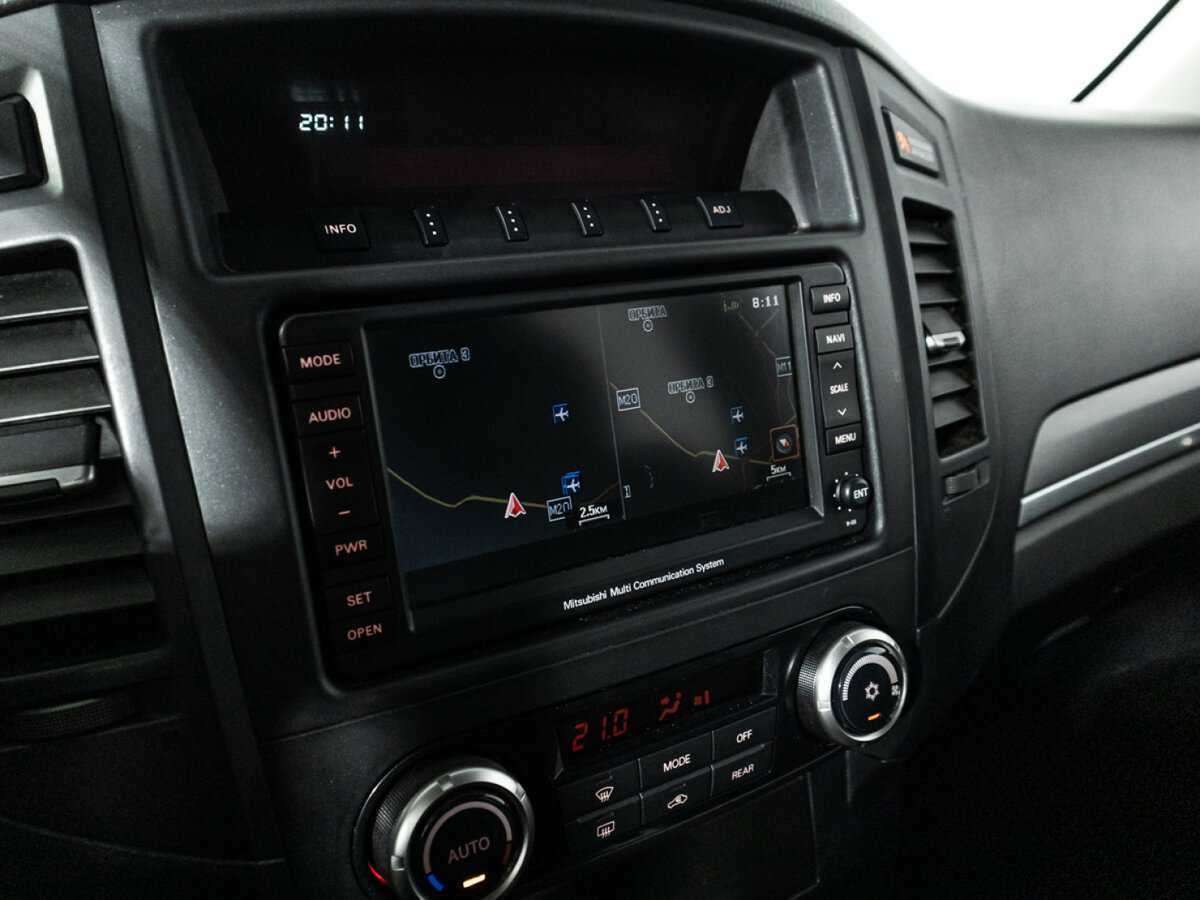 Купить Mitsubishi Pajero с пробегом. Фото: #14