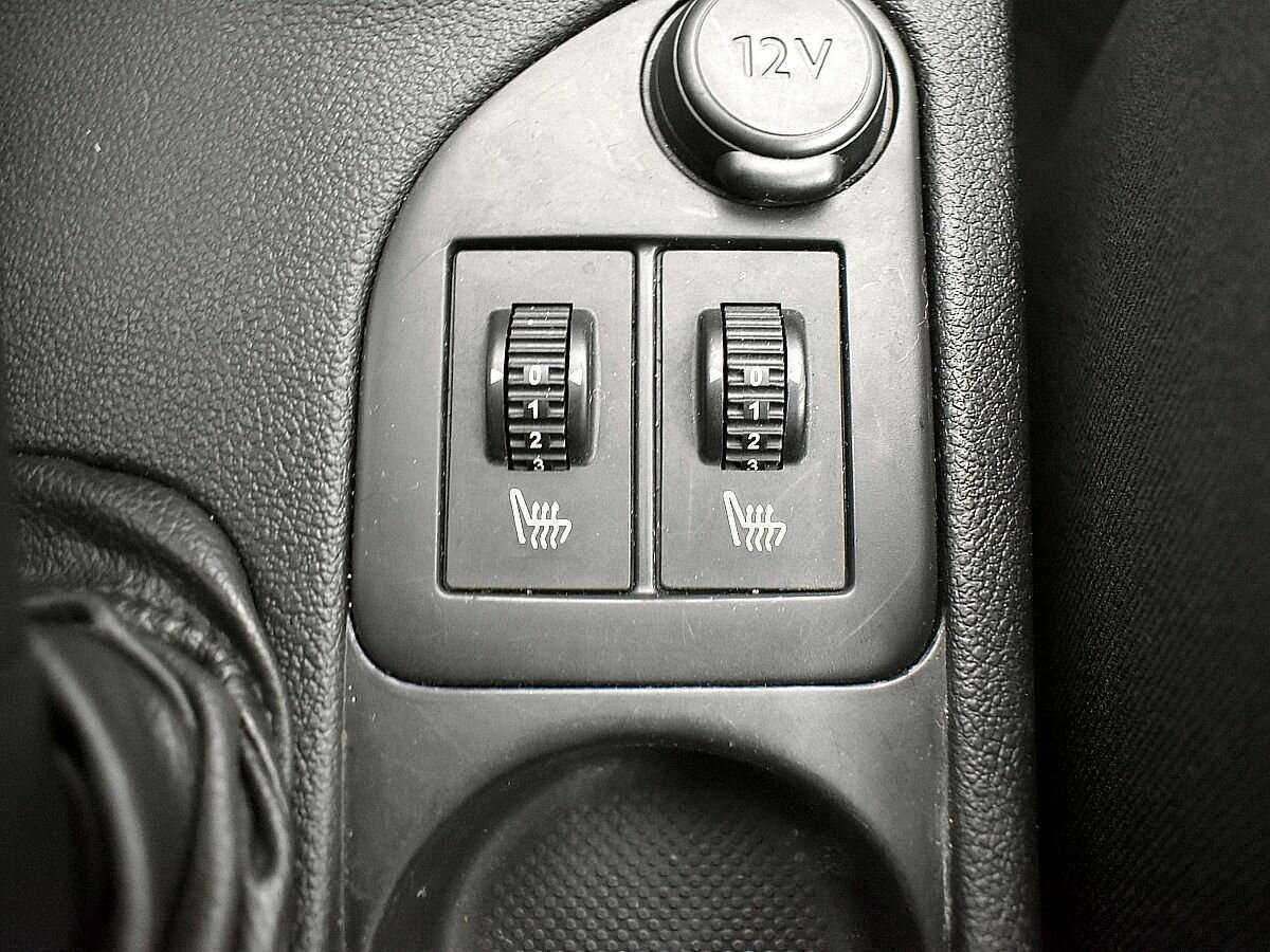 Купить Peugeot 408 с пробегом. Фото: #15