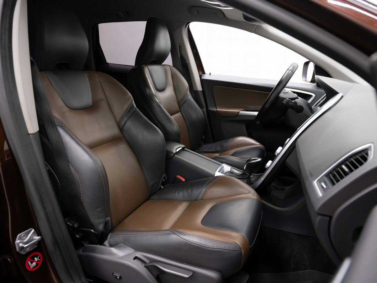 Купить Volvo XC60 с пробегом. Фото: #11