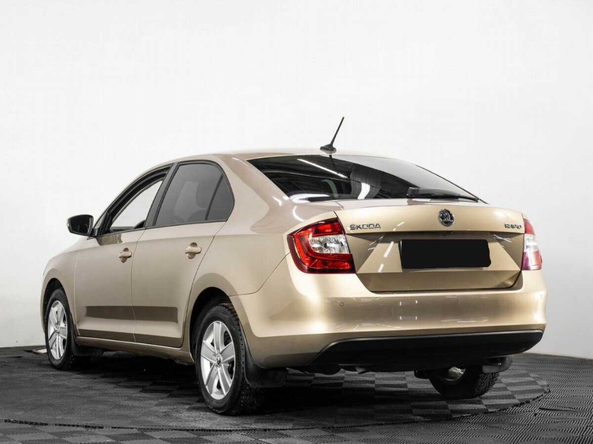 Купить Skoda Rapid с пробегом. Фото: #5