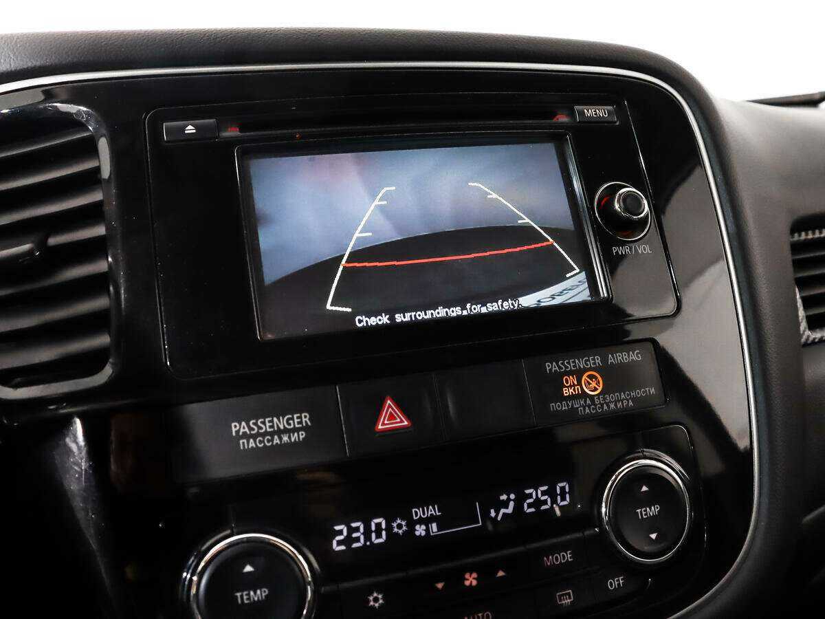 Купить Mitsubishi Outlander с пробегом. Фото: #17