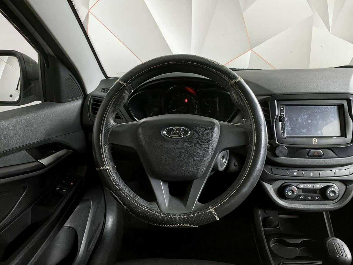 Купить Lada (ВАЗ) Vesta с пробегом. Фото: #14