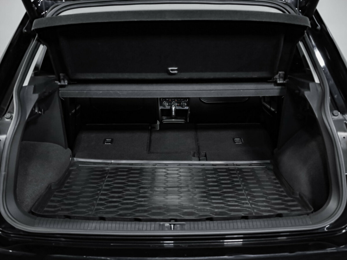 Купить Volkswagen Tiguan с пробегом. Фото: #30