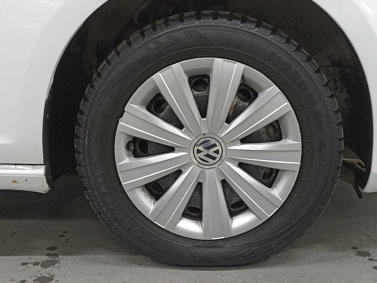 Купить Volkswagen Golf с пробегом. Фото: #17