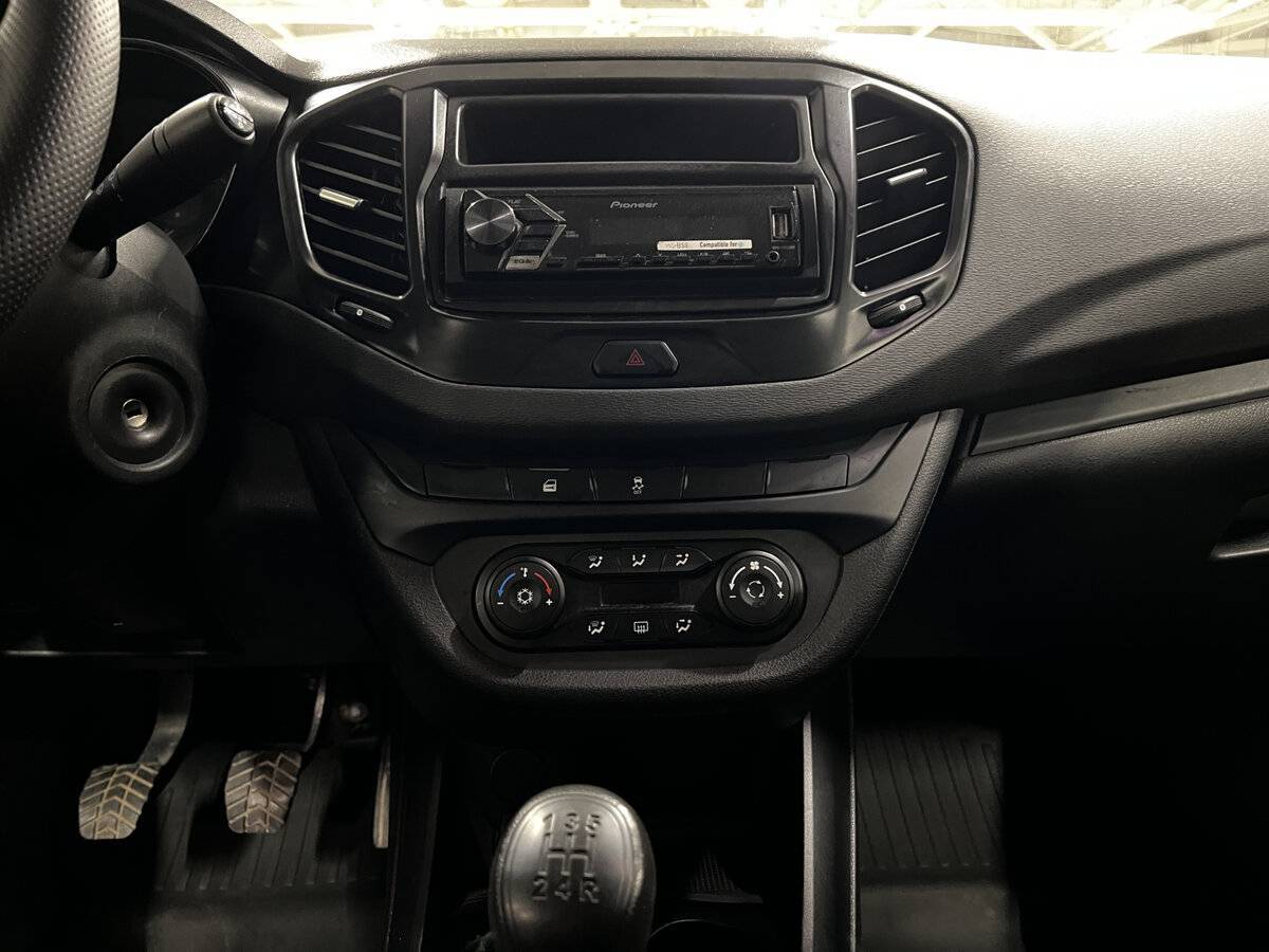 Купить Lada (ВАЗ) Vesta с пробегом. Фото: #14