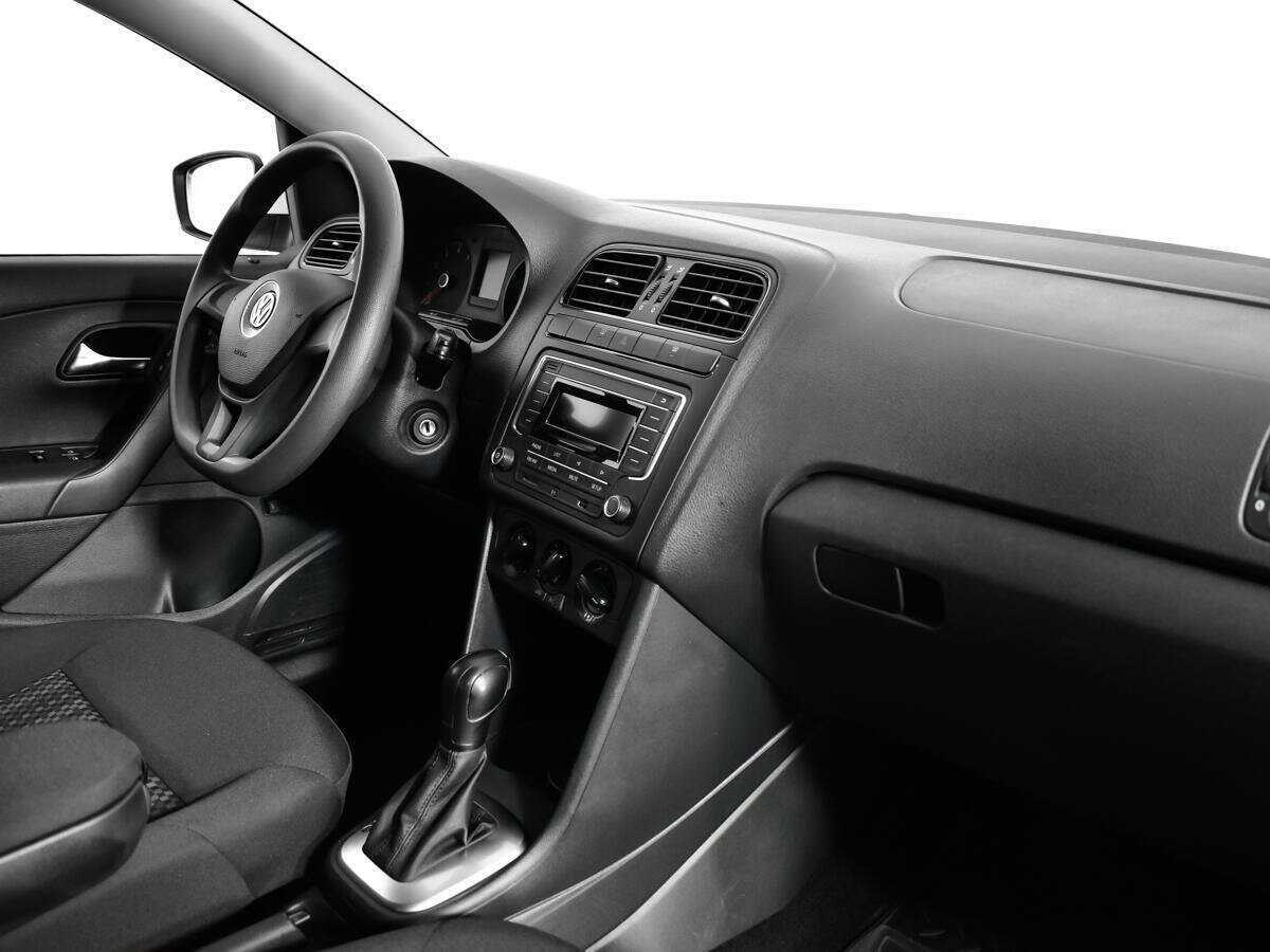 Купить Volkswagen Polo с пробегом. Фото: #7