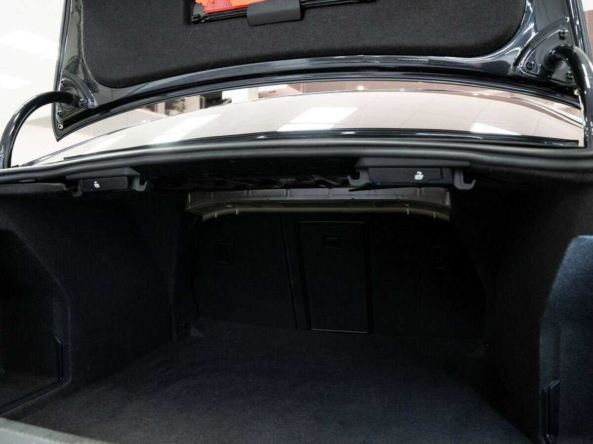 Купить Volkswagen Passat с пробегом. Фото: #9