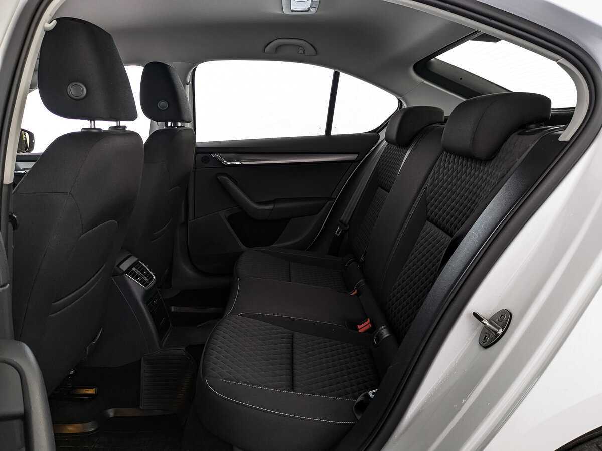 Купить Skoda Octavia с пробегом. Фото: #13