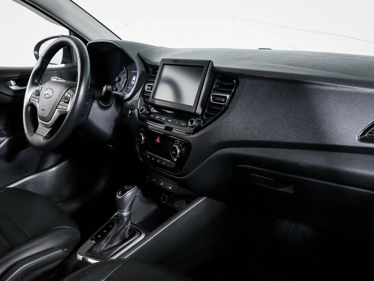 Купить Hyundai Solaris с пробегом. Фото: #6