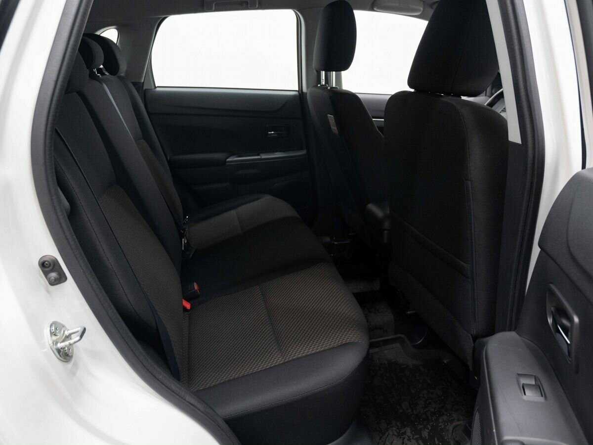 Купить Mitsubishi ASX с пробегом. Фото: #10
