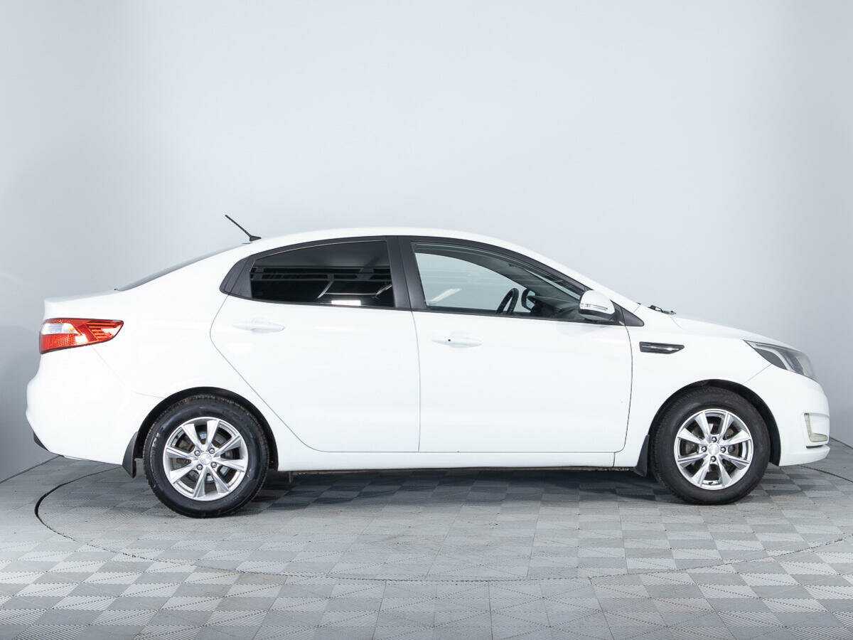 Купить Kia Rio с пробегом. Фото: #3