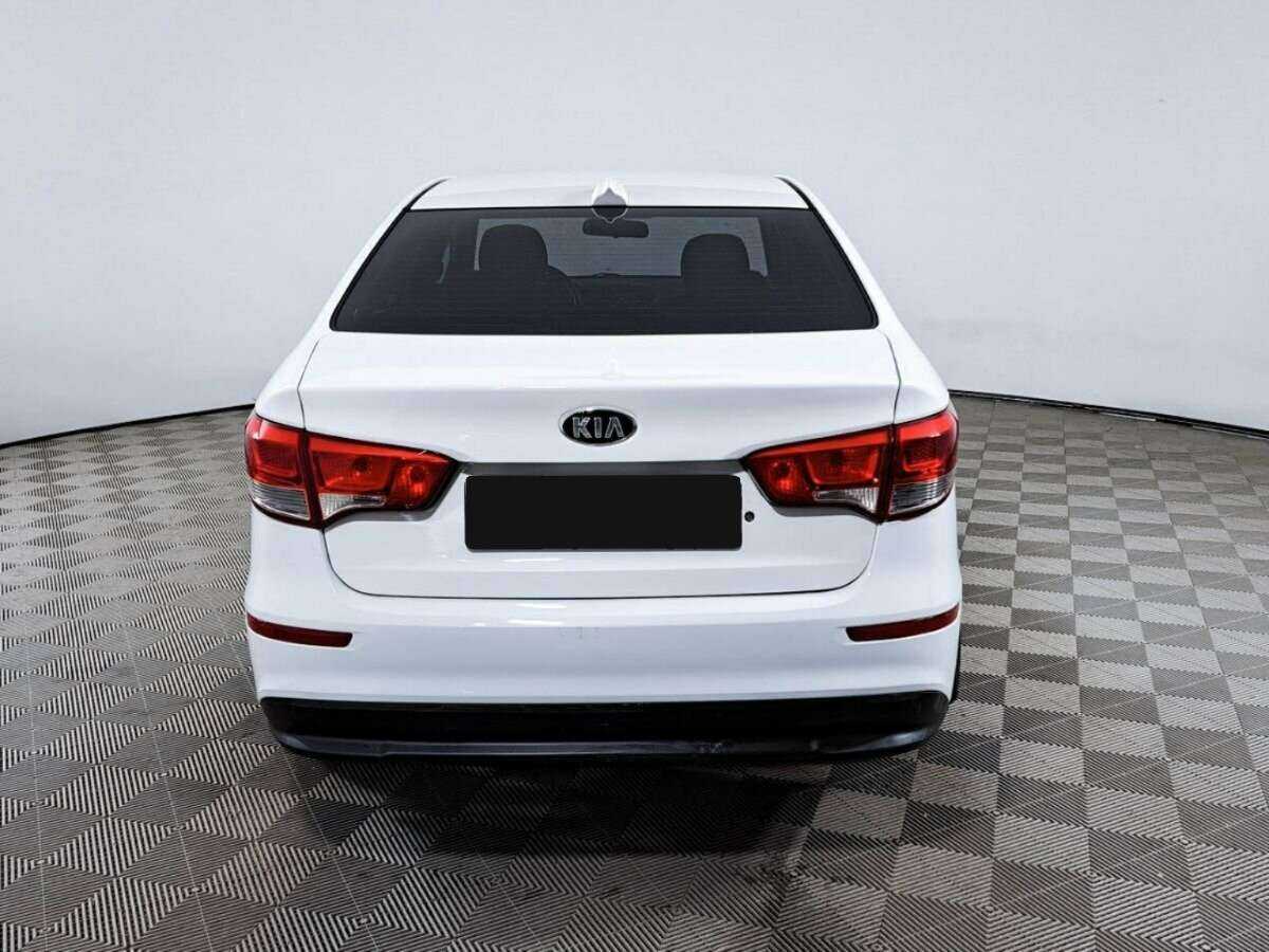 Купить Kia Rio с пробегом. Фото: #5