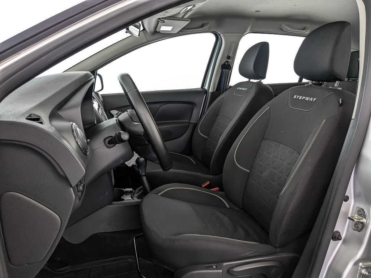 Купить Renault Sandero с пробегом. Фото: #15