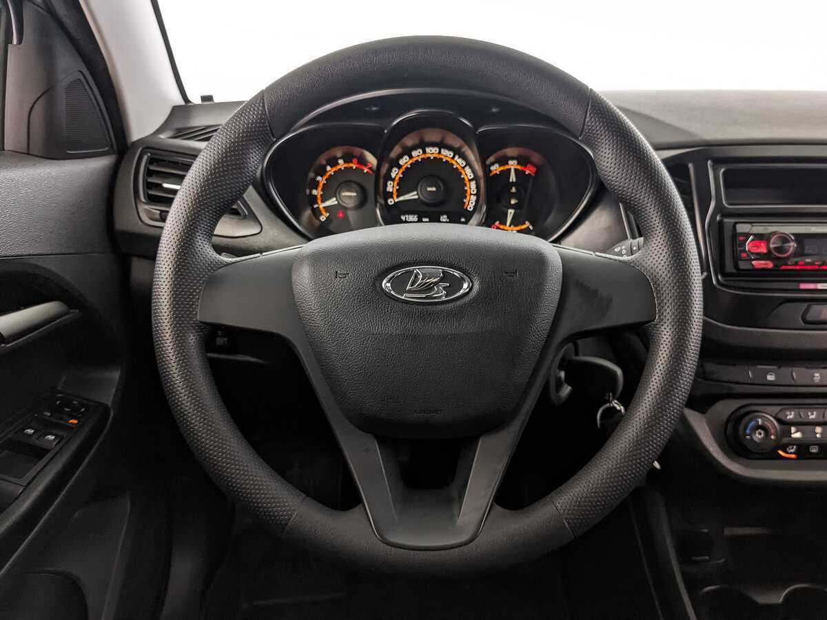 Купить Lada (ВАЗ) Vesta с пробегом. Фото: #17