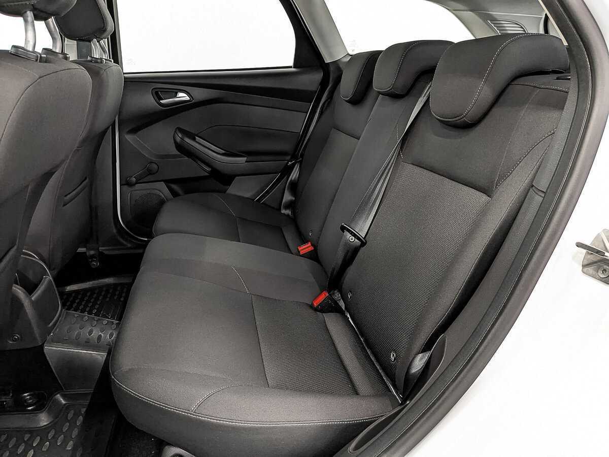 Купить Ford Focus с пробегом. Фото: #15