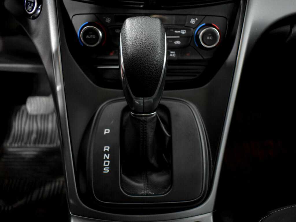 Купить Ford Kuga с пробегом. Фото: #8