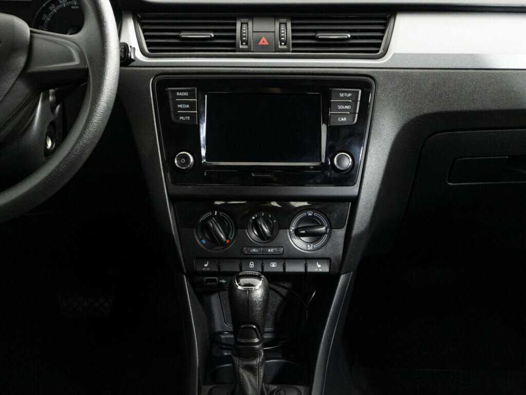 Купить Skoda Rapid с пробегом. Фото: #13