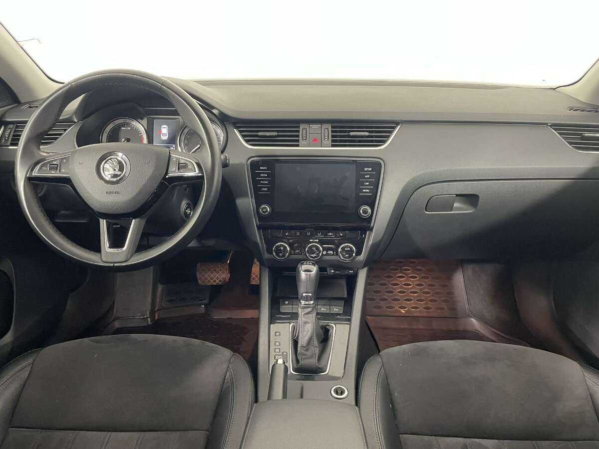 Купить Skoda Octavia с пробегом. Фото: #6