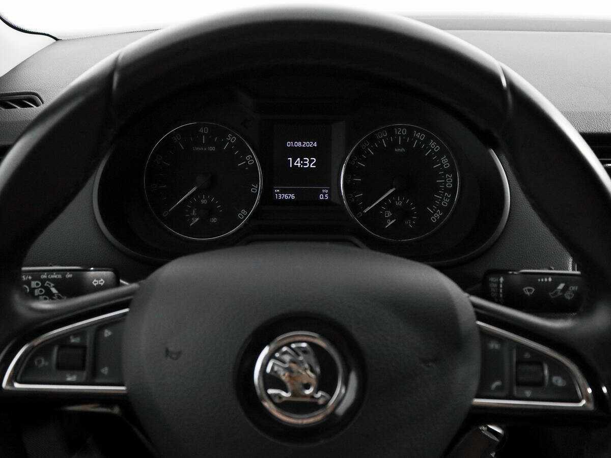 Купить Skoda Octavia с пробегом. Фото: #15