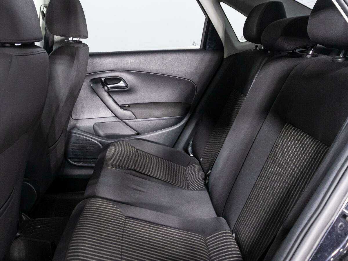 Купить Volkswagen Polo с пробегом. Фото: #9