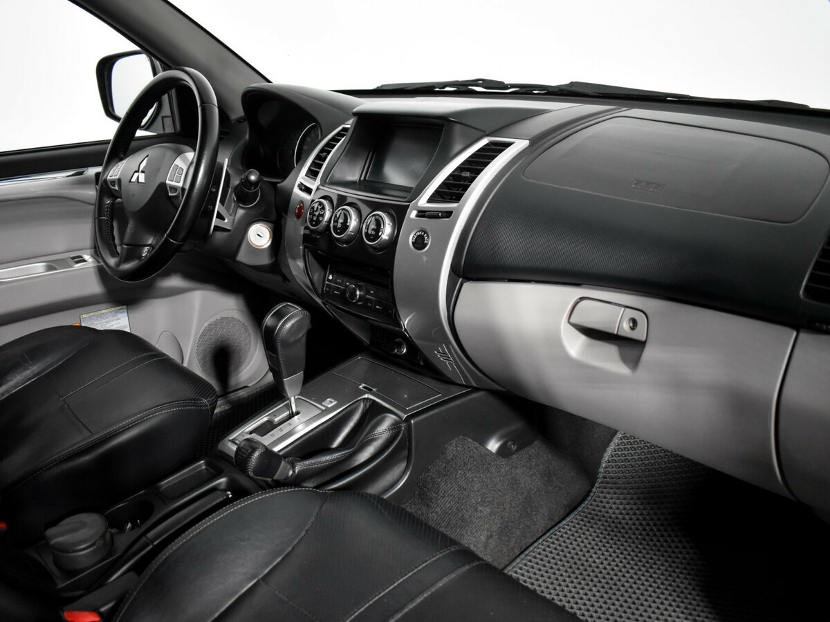 Купить Mitsubishi Pajero Sport с пробегом. Фото: #10