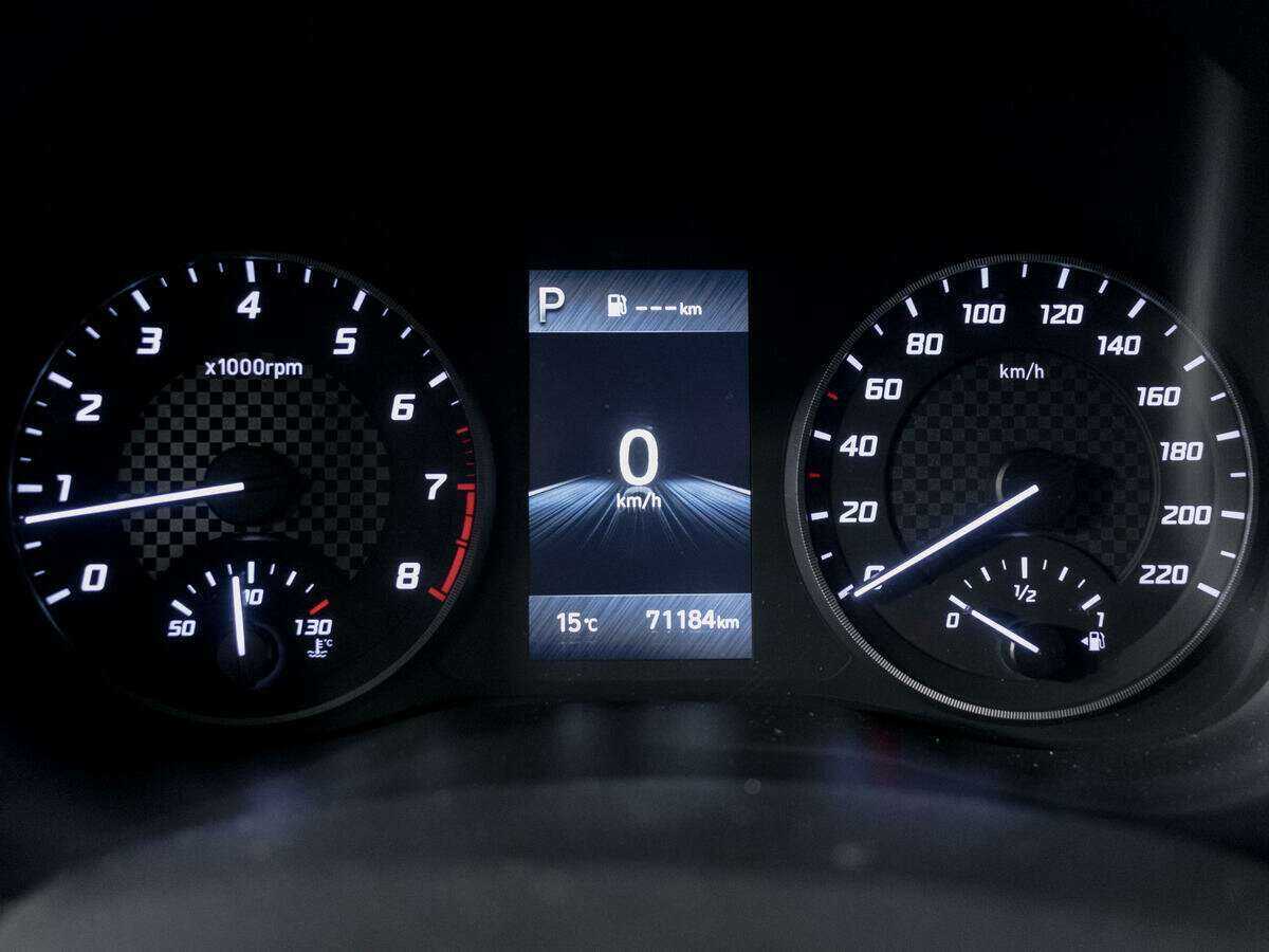 Купить Hyundai Solaris с пробегом. Фото: #10