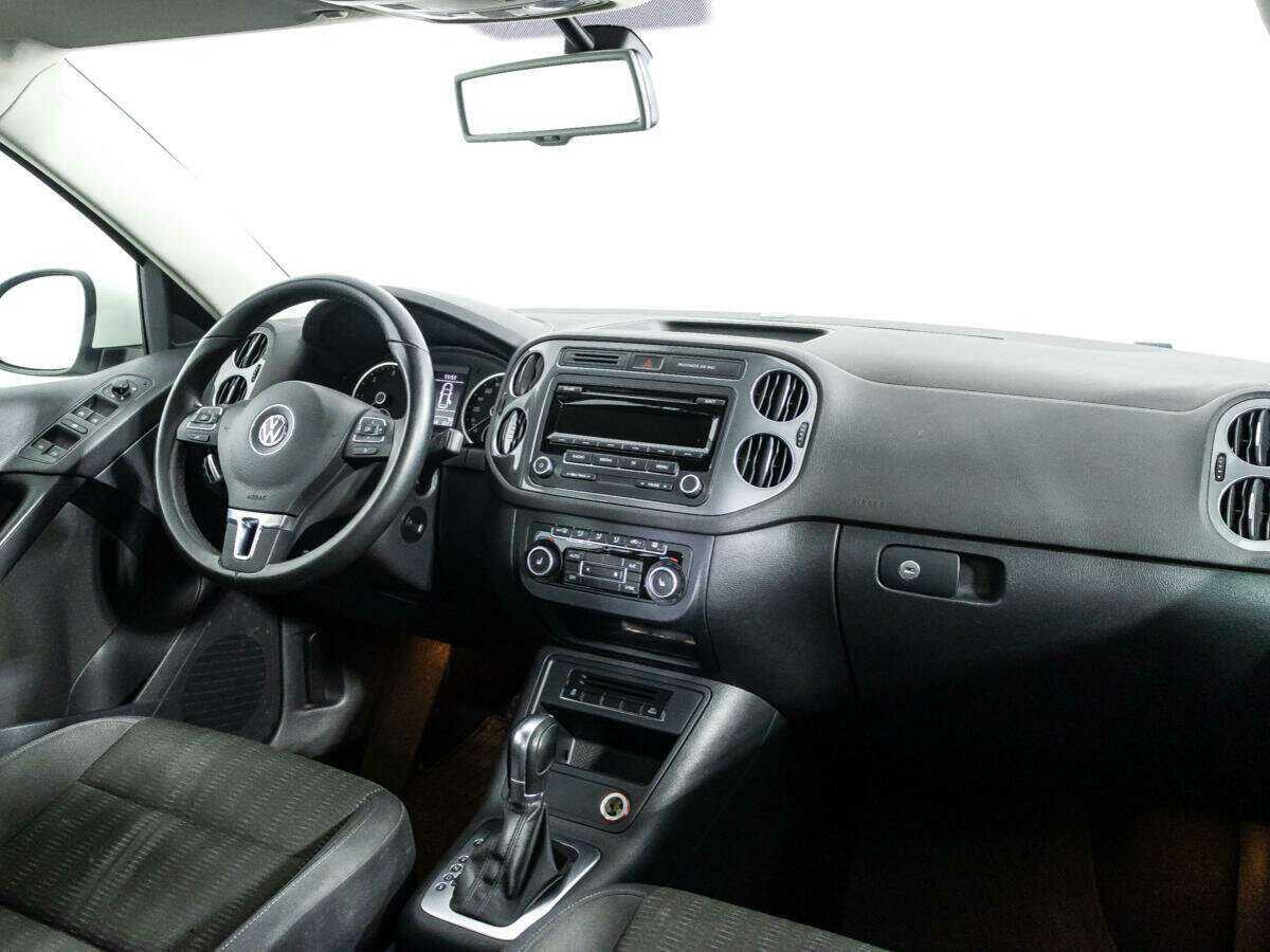 Купить Volkswagen Tiguan с пробегом. Фото: #8