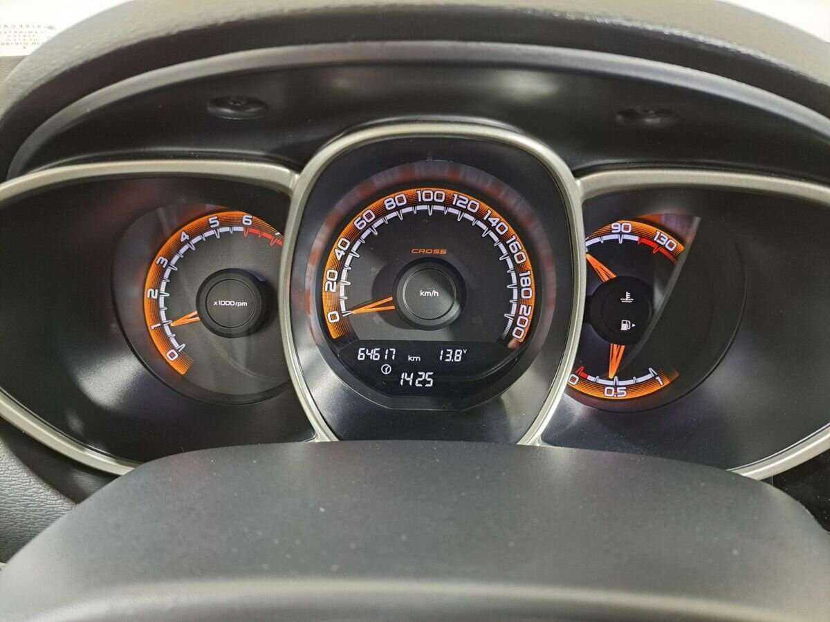 Купить Lada (ВАЗ) Vesta с пробегом. Фото: #10