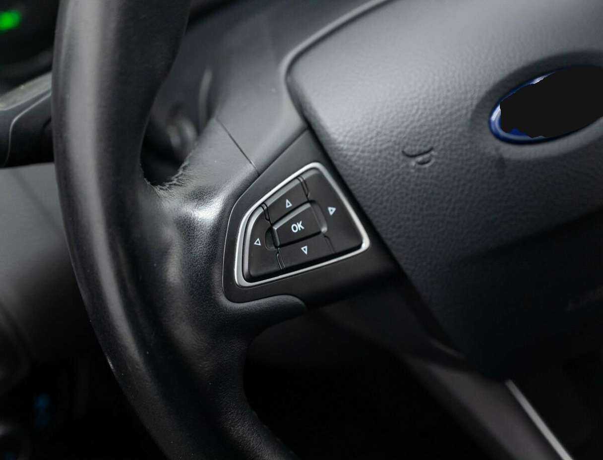 Купить Ford Focus с пробегом. Фото: #17
