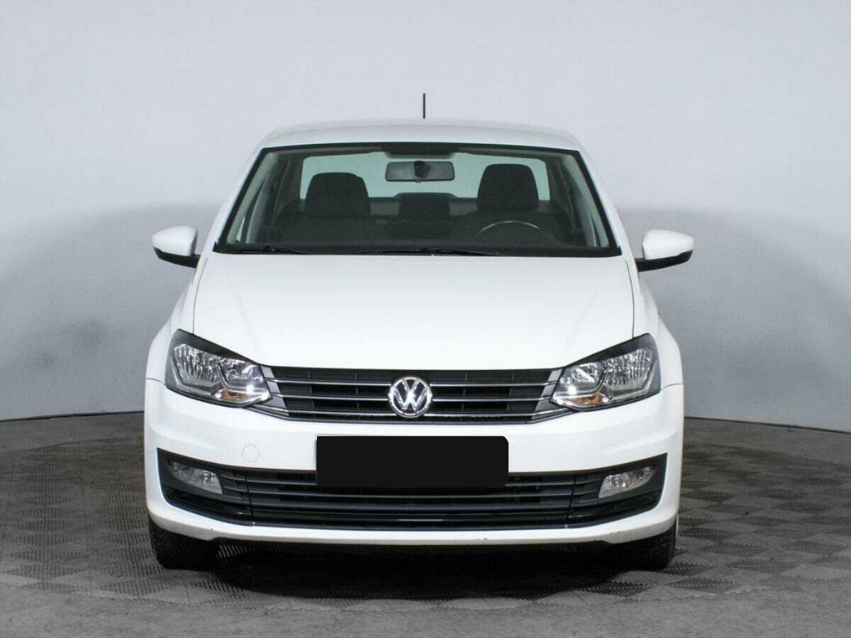 Купить Volkswagen Polo с пробегом. Фото: #1