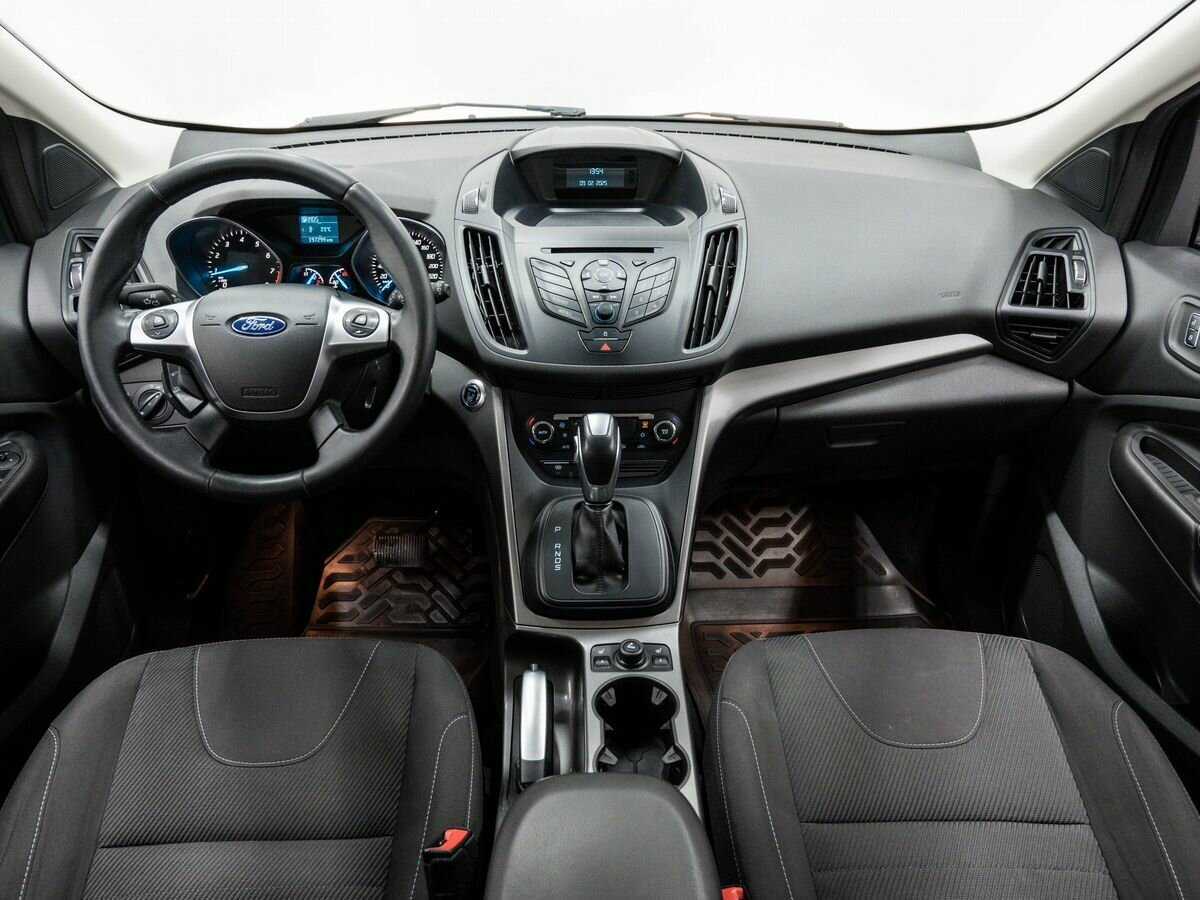 Купить Ford Kuga с пробегом. Фото: #9