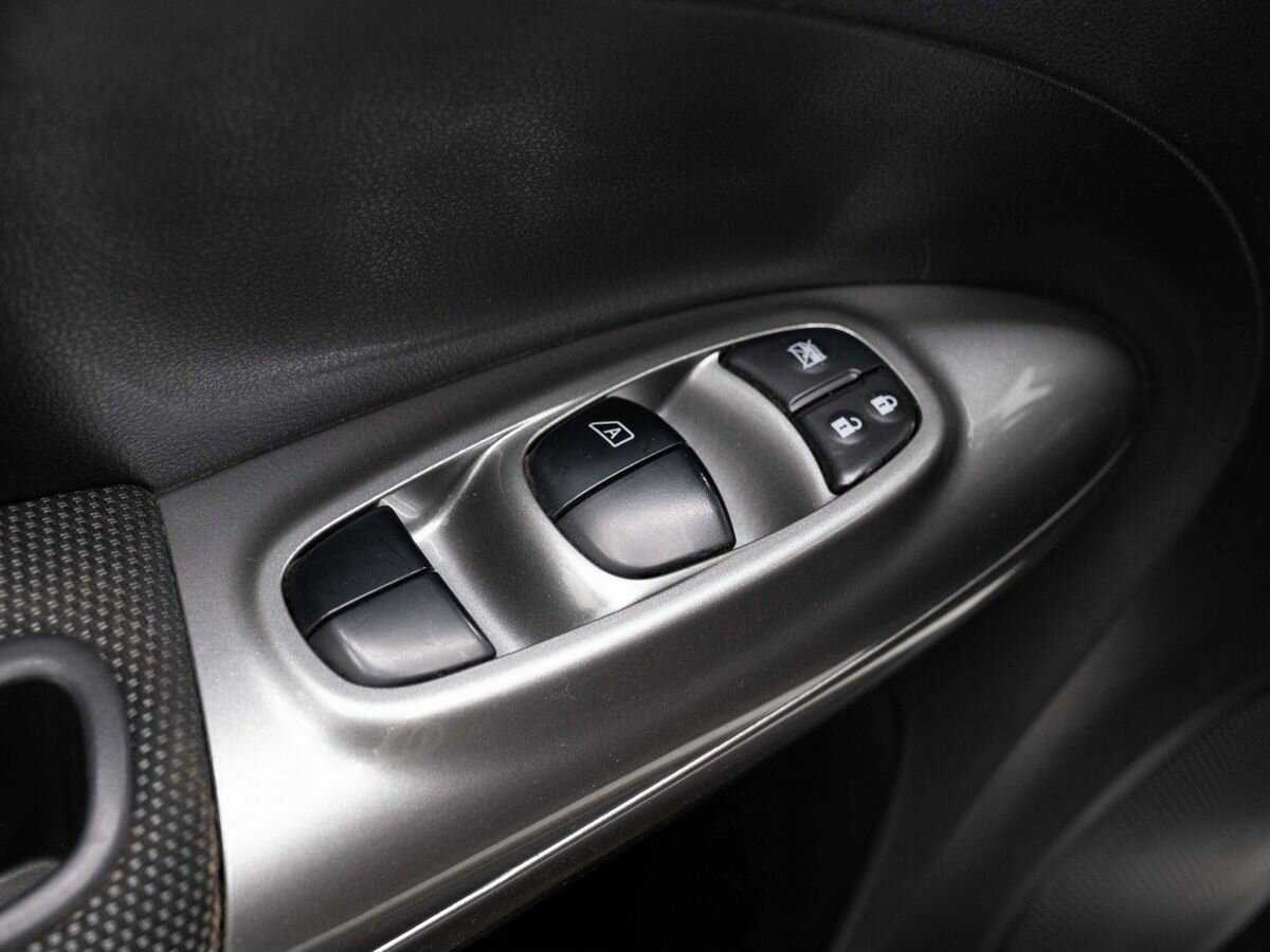 Купить Nissan Juke с пробегом. Фото: #17
