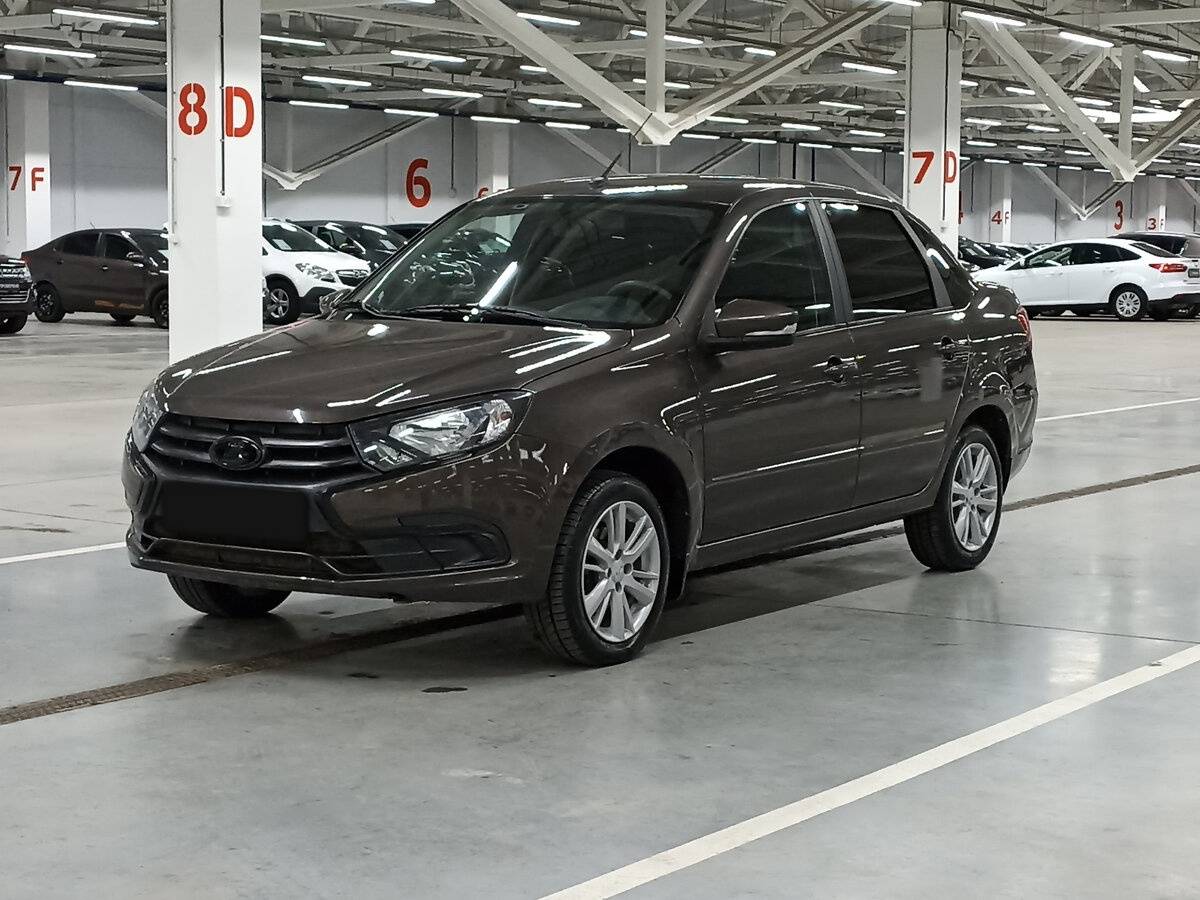 Купить Lada (ВАЗ) Granta с пробегом. Посмотреть фото