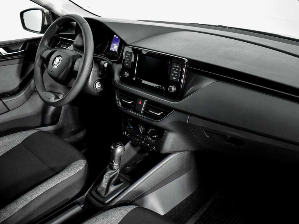 Купить Skoda Rapid с пробегом. Фото: #8