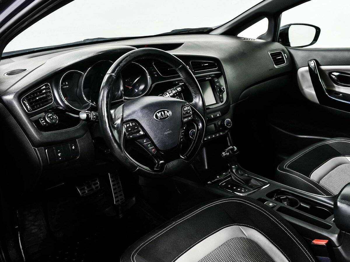 Купить Kia Ceed с пробегом. Фото: #12