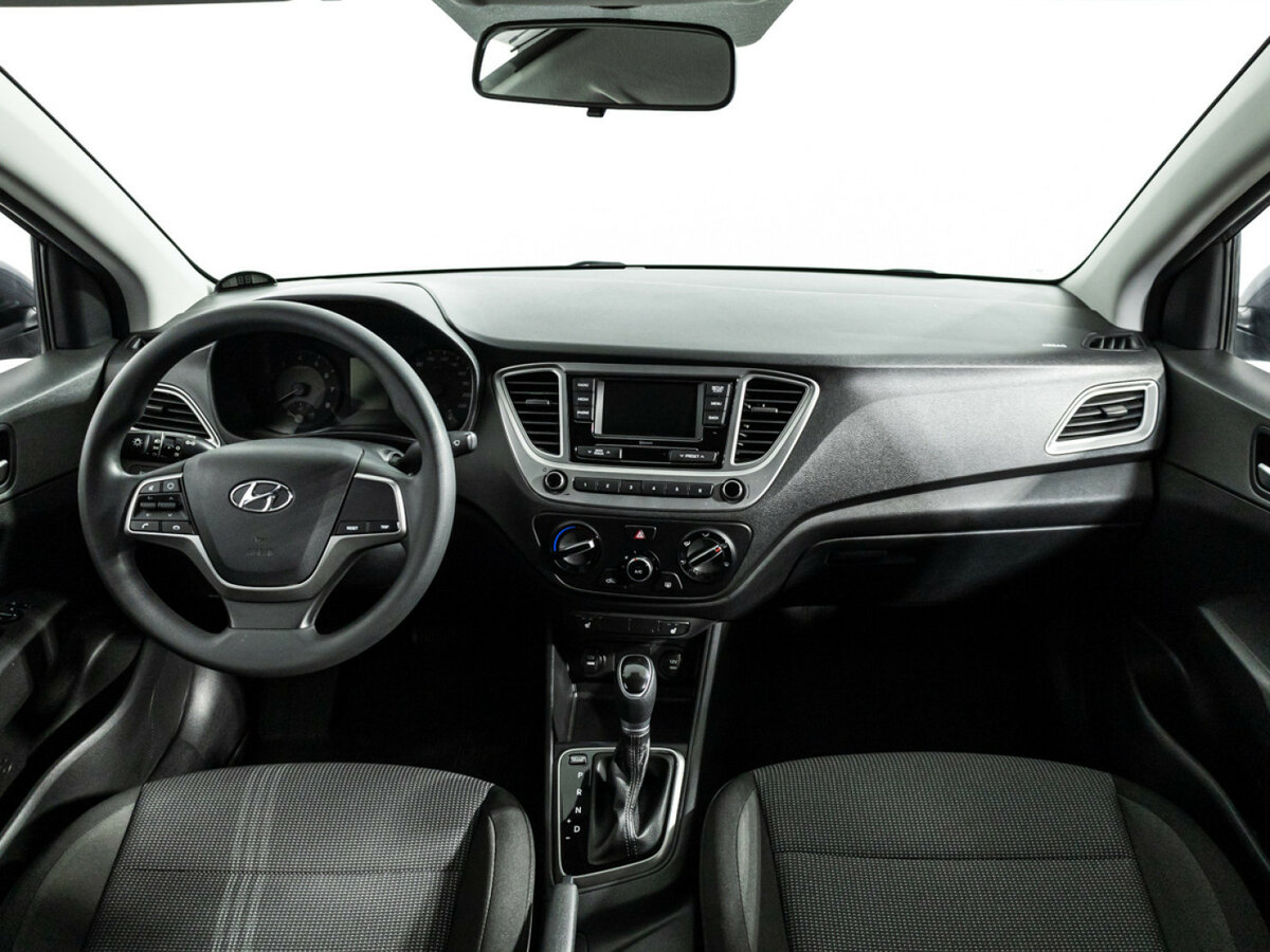 Купить Hyundai Solaris с пробегом. Фото: #12