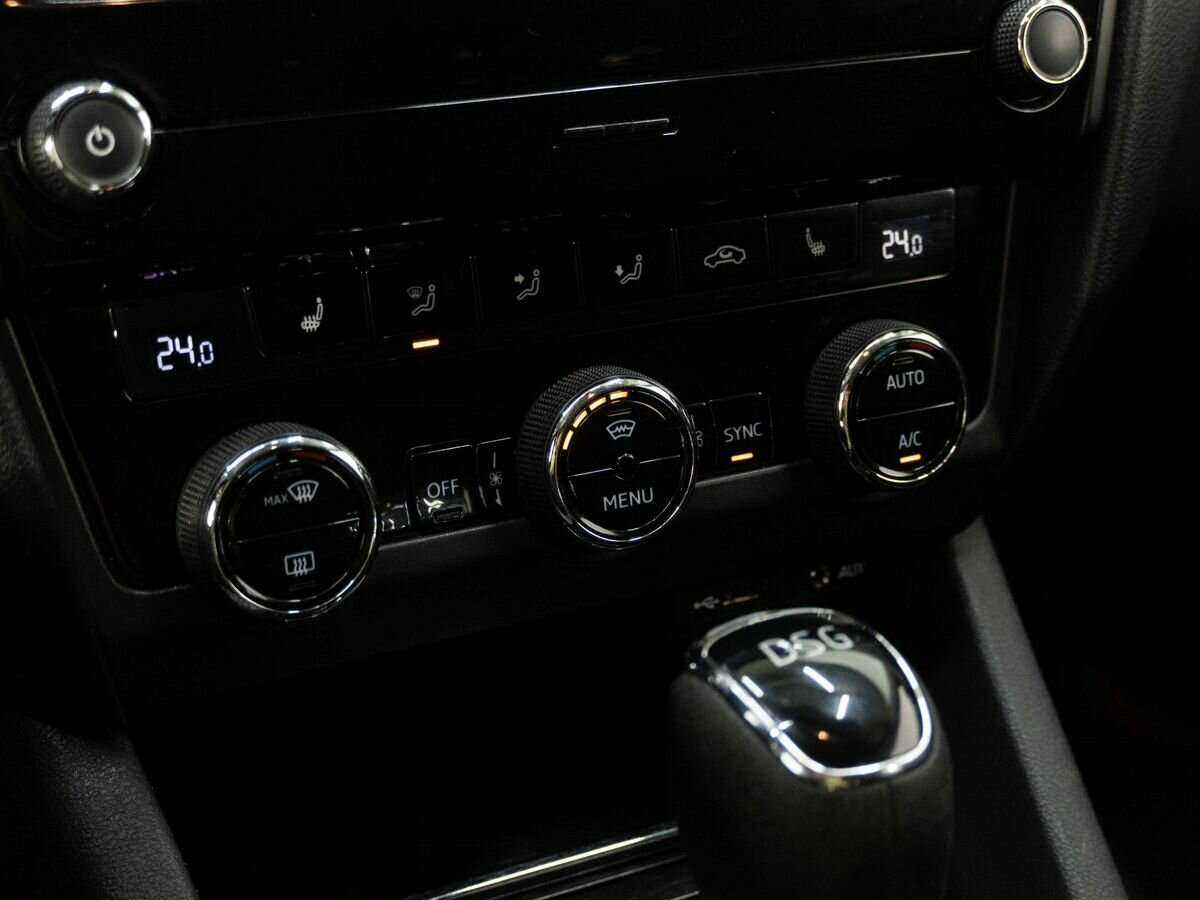 Купить Skoda Octavia с пробегом. Фото: #16