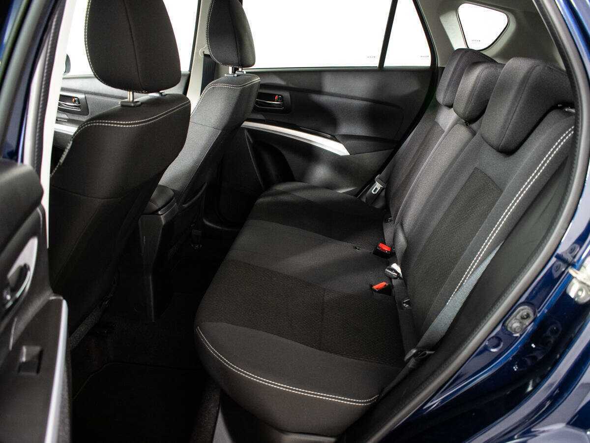 Купить Suzuki SX4 с пробегом. Фото: #9