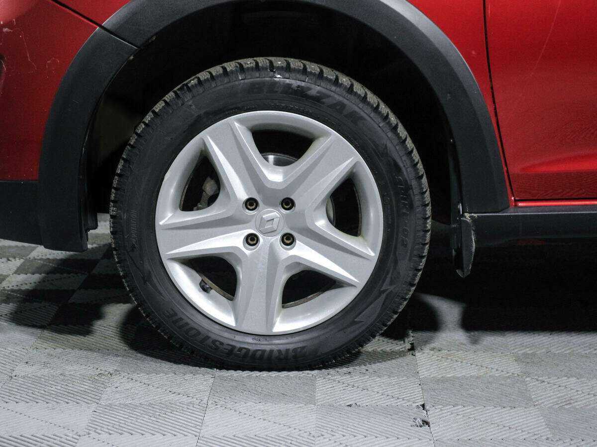 Купить Renault Sandero с пробегом. Фото: #11