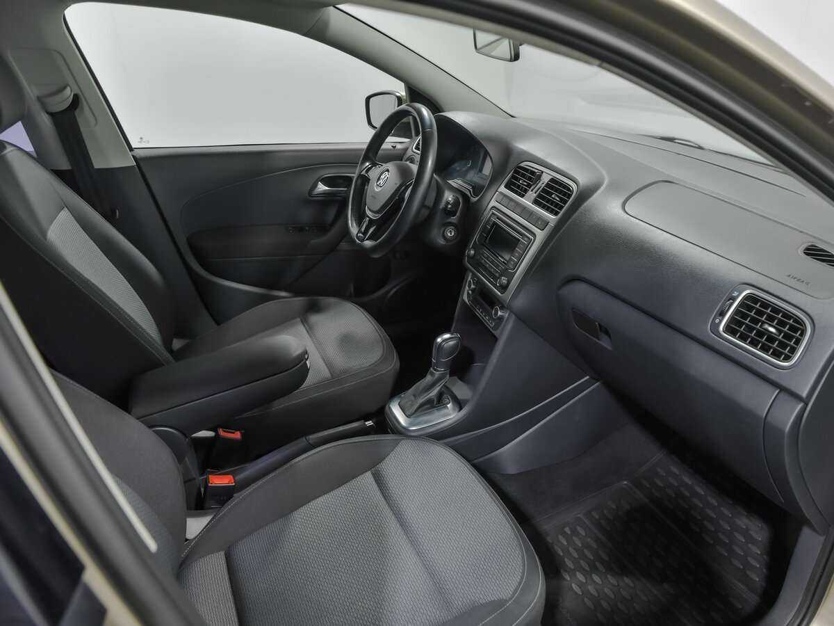 Купить Volkswagen Polo с пробегом. Фото: #12