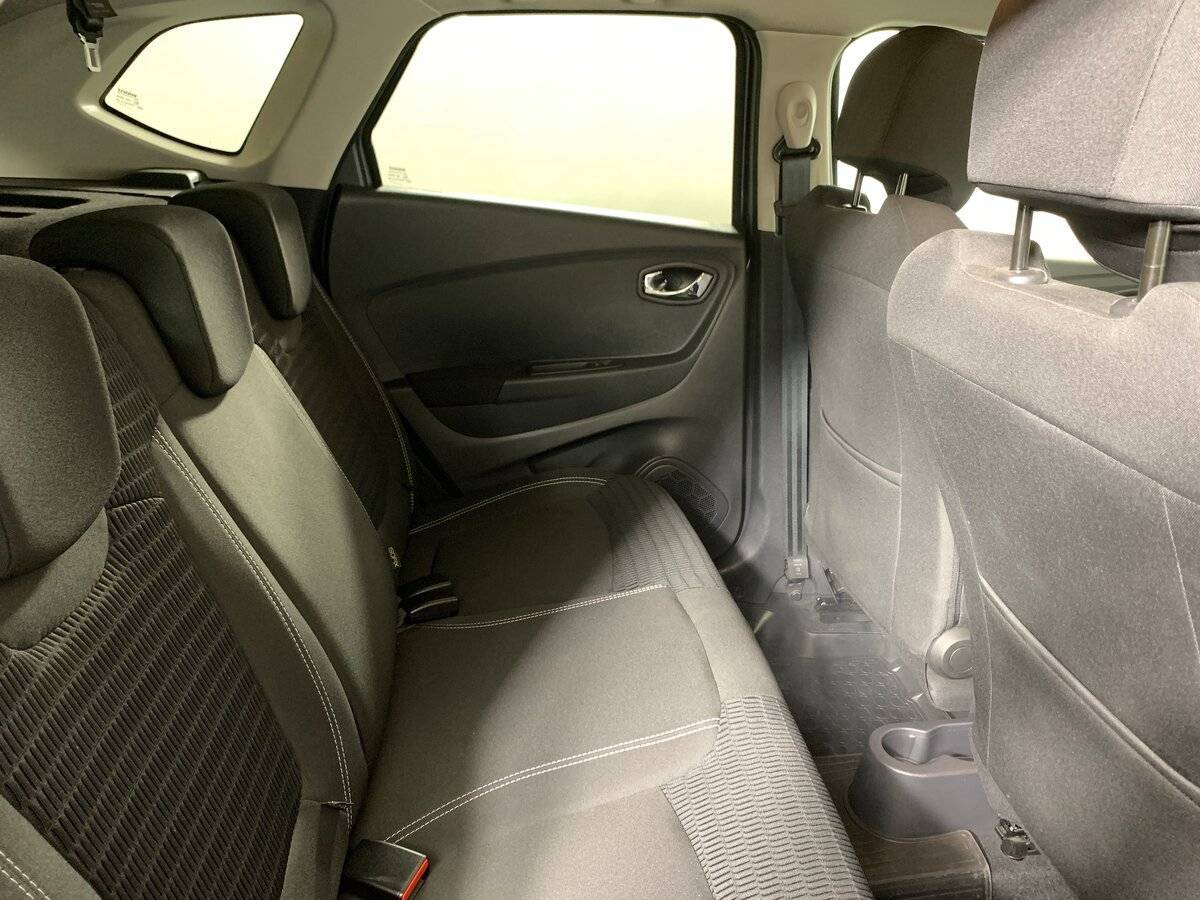 Купить Renault Kaptur с пробегом. Фото: #16